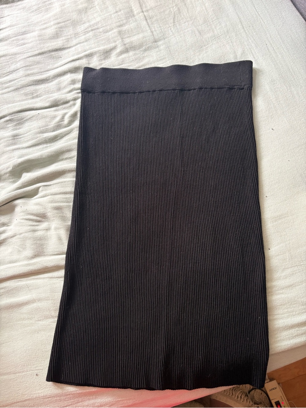Club Monaco Black midi Ribbed Knit Pencil Skirt